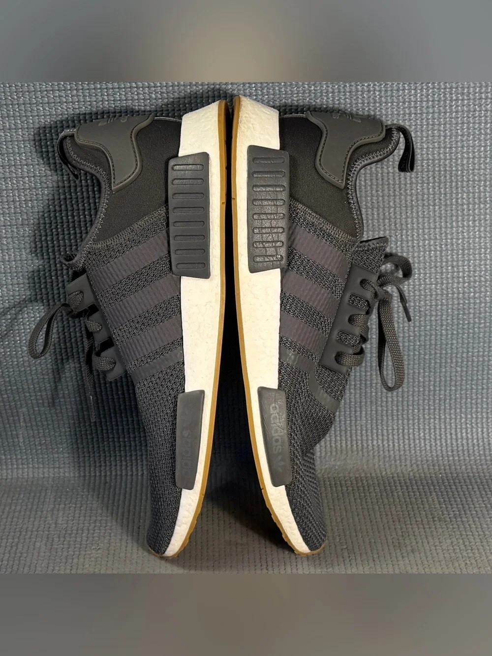 Adidas Men's NMD R1 V2 Gray Casual Shoes Size 14 - Picture 6 of 9